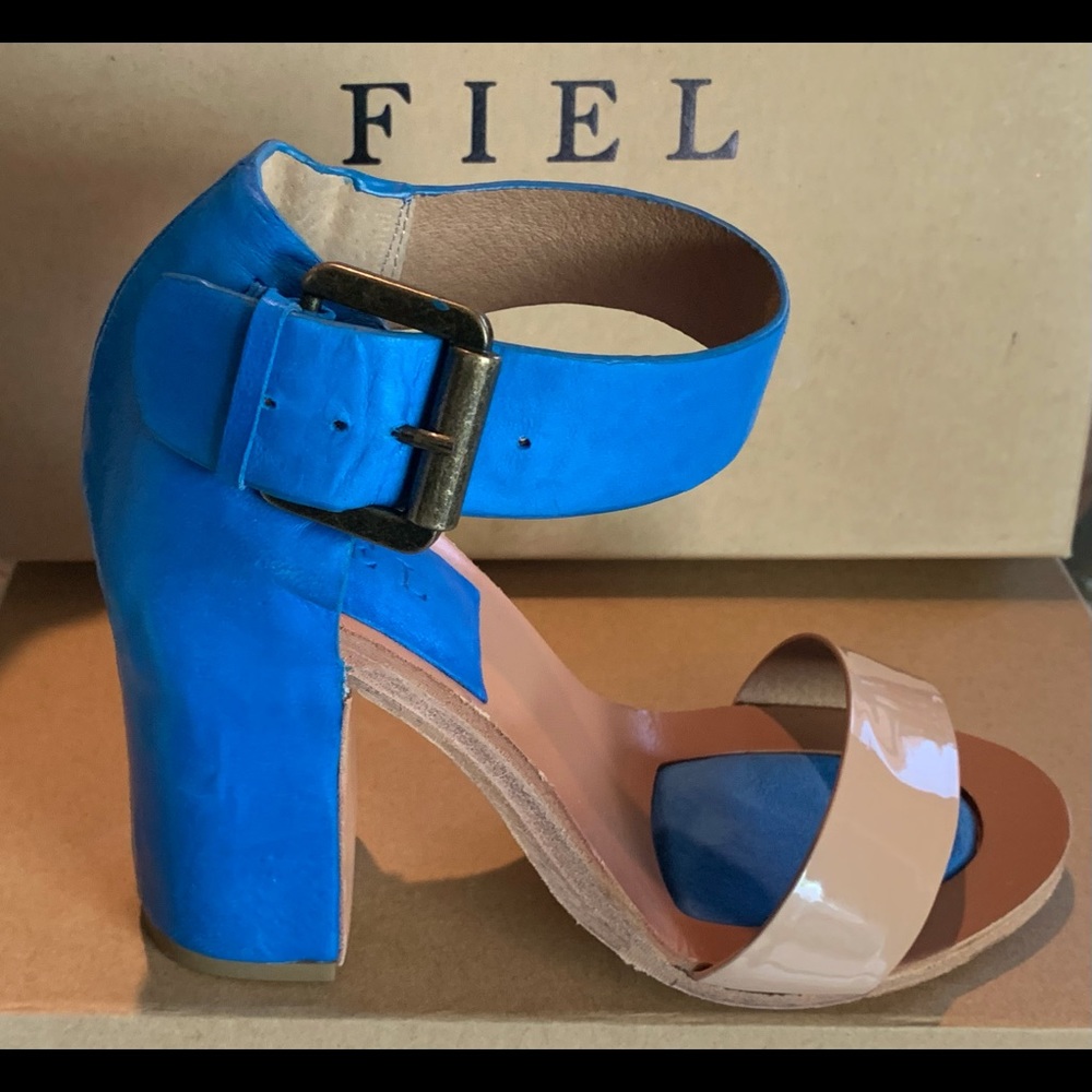 FIEL BLUE AND NUDE LEATHER SANDAL